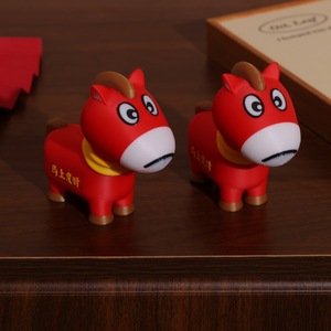 Mascota de Caballo Impresa en 3D Rojo Brillante, Llorando y Riendose, Adorno de Escritorio Intercambiable para Adolescentes - Product Image 4