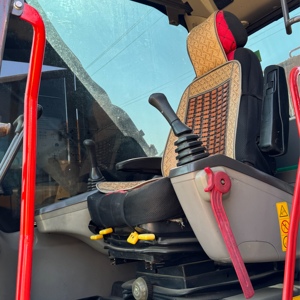 Excavatrice sur chenilles Volvo E250 d'occasion haute performance 25T pour l'exportation mondiale et la fourniture de projets - Product Image 2
