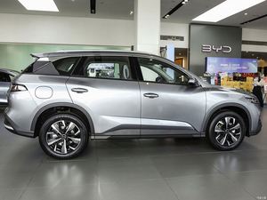 2024 BYD Seal 06 Dmi 120km Modelo insignia híbrido BYD Seal 2WD Auto China Nuevo usado Ev Car New Energy Vehicle - Product Image 3