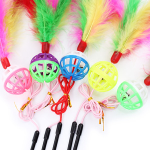 Großhandel lustige Katze Teaser Stick bunte Kunststoff Bell Balls mit langen nachhaltigen Tier feder Cartoon-Stil Spielzeug für Katzen spielen - Product Image 5