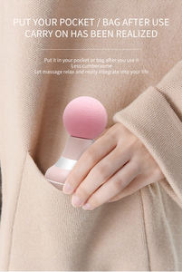 Fábrica OEM Mini Fascia Gun Muscle Relaxamento Vibrador Massageador Leve Silencioso PercussionPortable pequena casa massageador - Product Image 6