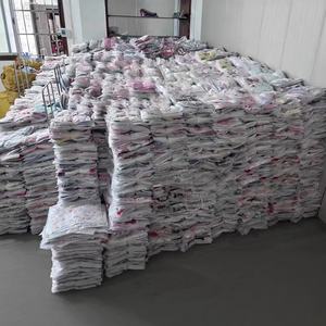 Tout Nouveau 2025 Assortiment Vêtements pour Enfants de 0 à 12 Ans Balles en Gros Garçons et Filles Robes Neuves avec Étiquettes - Product Image 4