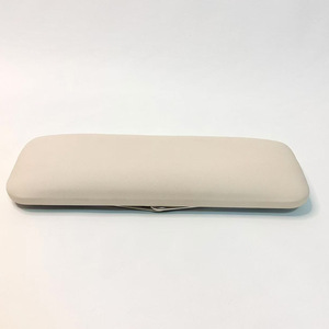 หมอนรองมือหนังพับได้ทรงสี่เหลี่ยม พกพาสะดวก สำหรับทำเล็บ ใช้ในร้านเสริมสวย - Product Image 4