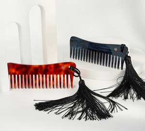 Peine de Acetato de Celulosa Kinling OEM/ODM Retro Hecho a Mano con Dientes Anchos de 4 mm, Logotipo Personalizado, Certificación CE RoHS para Cabello Liso - Product Image 2