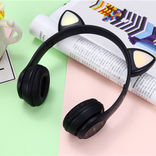 Wholesale Price Y47 Wireless Headphones Cat Ears Headset Gaming Noise Canceling Stereo Bass BT Earphone LED Color Light