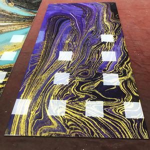 แผ่นกระจกคอมโพสิตขนาดใหญ่ ลายท้องฟ้าเต็มดาวสีม่วง พร้อมดีเทลสีทองเงา สำหรับตกแต่งผนังและพื้นในโรงแรมหรูและบ้าน - Product Image 1