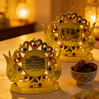 Décoration de table en forme de croissant de lune de style islamique Ramadan 642260, 24 cm, or, plastique, calligraphie arabe, accents de pierres précieuses