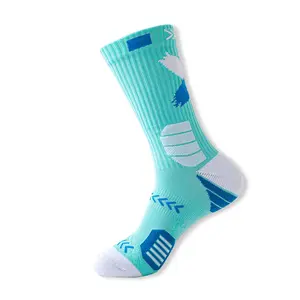 Wholesale Fashion Mid-Tube Actual Combat Professional Running High Top Sports Basketball Socks