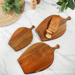 Ensemble de planches à découper en bois d'acacia Danks, 3 pièces avec poignée, pour servir en cuisine et comme plateau de petit-déjeuner - Product Image 1
