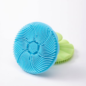 Nouvelle brosse de bain en silicone souple multicolore très populaire avec poignée pour exfoliation et massage - Product Image 1