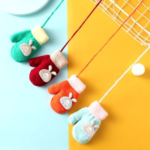 Luvas infantis para outono e inverno: velo de camada dupla e luvas de bebê engroçadas, quentes e fofas dos desenhos animados com juntas de dedos - Product Image 2