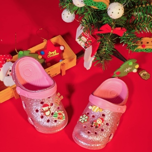 Vente en gros de <span class=keywords><strong>pantoufles</strong></span> imprimées de Noël antidérapantes pour enfants garçons et filles sandales plates d'été mignonnes chaussures de jardin d'hiver - Product Image 3