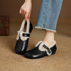 2025 à la mode bout rond boucle bottes d'hiver noir peau de vache supérieure polaire doublure confortable plat Birkenstocks en gros de Chine - Product Image 2
