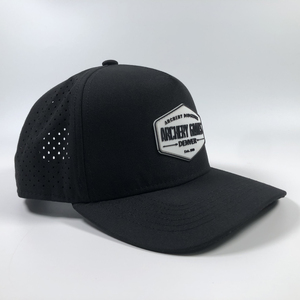 OEM 100% di vendita calda in poliestere strutturato di colore solido nero Design personalizzato con logo <span class=keywords><strong>PV</strong></span> taglio Laser 5 fori pannello cappellino da Baseball - Product Image 3