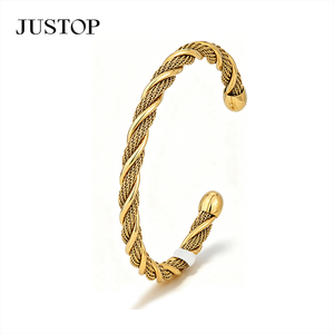Bracelets tendance pour femmes en acier inoxydable plaqué or, étanches, hypoallergéniques, personnalisables OEM, fournitures de bijoux de mode - Product Image 6