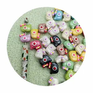 100Pcs 19*23MM Cartoon Cat Camera Chunky Beads Grandes Contas De Plástico 3D Para Pen Bag Keychain Jóias Fazendo Fornecedor