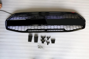 Grille avant à dividende élevé pour calandre modèle Everest 2019 - Product Image 4