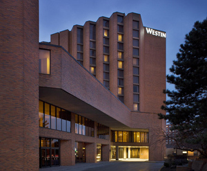 ชุดเฟอร์นิเจอร์ห้องนอนสำหรับโครงการโรงแรม วัสดุไม้ ยี่ห้อ CREATION รุ่น Westin <span class=keywords><strong>Bristol</strong></span> Place ติดตั้งที่สนามบินโตรอนโต โตรอนโต ออนแทริโอ แคนาดา - Product Image 6