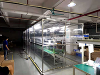 Cabine de production modulaire ISO 8 avec cadre en aluminium et panneaux en PVC acrylique pour une production sans poussière