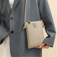 Pochette de téléphone en cuir mini polyvalente pour femmes, élégante, sac bandoulière pour les voyages, le shopping et les sorties quotidiennes