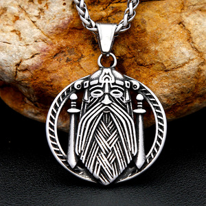 Yunnique – collier en acier inoxydable pour hommes, pendentif à double épée, Portrait de Viking nordique Odin, bijoux cadeau - Product Image 1