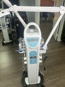 Equipo de Terapia Facial Multifuncional 11 en 1 de Alta Calidad 2024 con Chorro de Agua y Oxígeno para Cuidado Facial Comercial FR-01 Za - Product Image 6