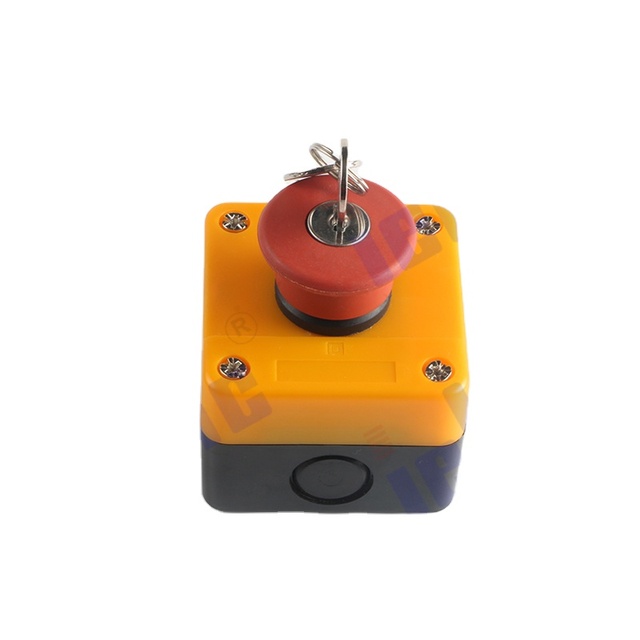 IEHC XAL-B184H29 White/Black/Green Flat Button Push Button Switch 40mm Latching Emergency Stop CE IP65 600V 10A
