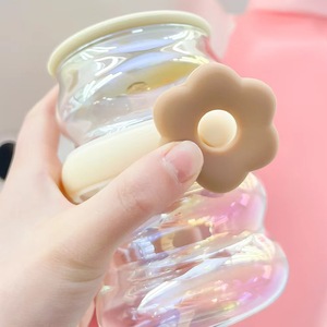 Fiore di vetro tazza di <span class=keywords><strong>caffè</strong></span> in vetro borosilicato alto con paglia di <span class=keywords><strong>caffè</strong></span> casa bollitore <span class=keywords><strong>freddo</strong></span> casa di nozze tazza di latte logo personalizzato impermeabile - Product Image 5