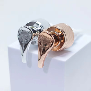 Botella de Lujo para Champú y Acondicionador de 300ml/500ml, PET, con Recubrimiento Electrolítico en Oro, Plata y Oro Rosa, con Bomba Dosificadora - Product Image 2