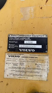 Retroexcavadora usada VOLVL220 2015-2024 Modelos Rendimiento confiable Cargador usado CARGADOR DE RUEDAS - Product Image 5