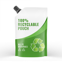 Pochettes recyclables en PE mono avec bec verseur pour l'emballage de boissons énergisantes, de vin et de sauces, avec bouchon à vis sécurisé