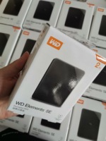 قرص صلب خارجي محمول Elements SE بسعات 1 تيرابايت و2 تيرابايت و4 تيرابايت و5 تيرابايت و6 تيرابايت، USB 3.0، للكمبيوتر والكمبيوتر المحمول وماك، سهل التوصيل والتشغيل
