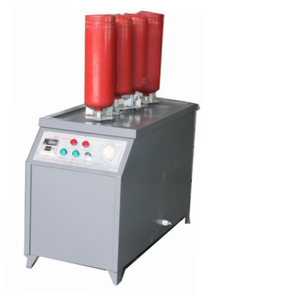 Attrezzatura per la Manutenzione di Bombole Antincendio Macchina Integrata per Test Idraulici e Pulizia di Estintori - Product Image 4