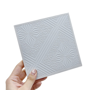 Panel de Yeso Cuadrado Perforado Artístico Recubierto de Vinilo PVC Blanco de 7 mm para Techo Falso con Rejilla de Techo - Product Image 6