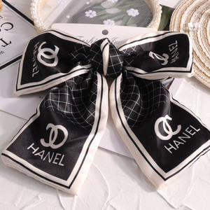 Y&Y サテンヘアピン ヘアクリップ 女性用リボンと文字装飾アクセサリー レディース ビッグブランド 小型フレグランスジュエリー - Product Image 2