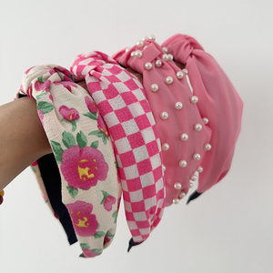 Faixa de Cabelo Rosa com Nó, Faixas de Cabelo Largas com Nó Superior, Acessórios Elegantes para Cabelo Feminino com Padrão Floral de Pérolas - Product Image 3
