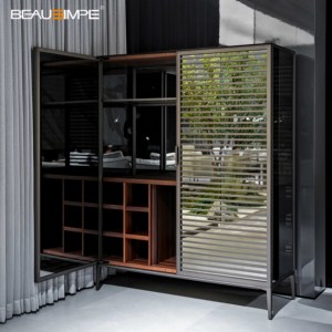 Armoire bar minimaliste <span class=keywords><strong>Alambra</strong></span>, finition bronze antique et bois naturel, personnalisable pour villas de luxe et salons d’hôtels - Product Image 2