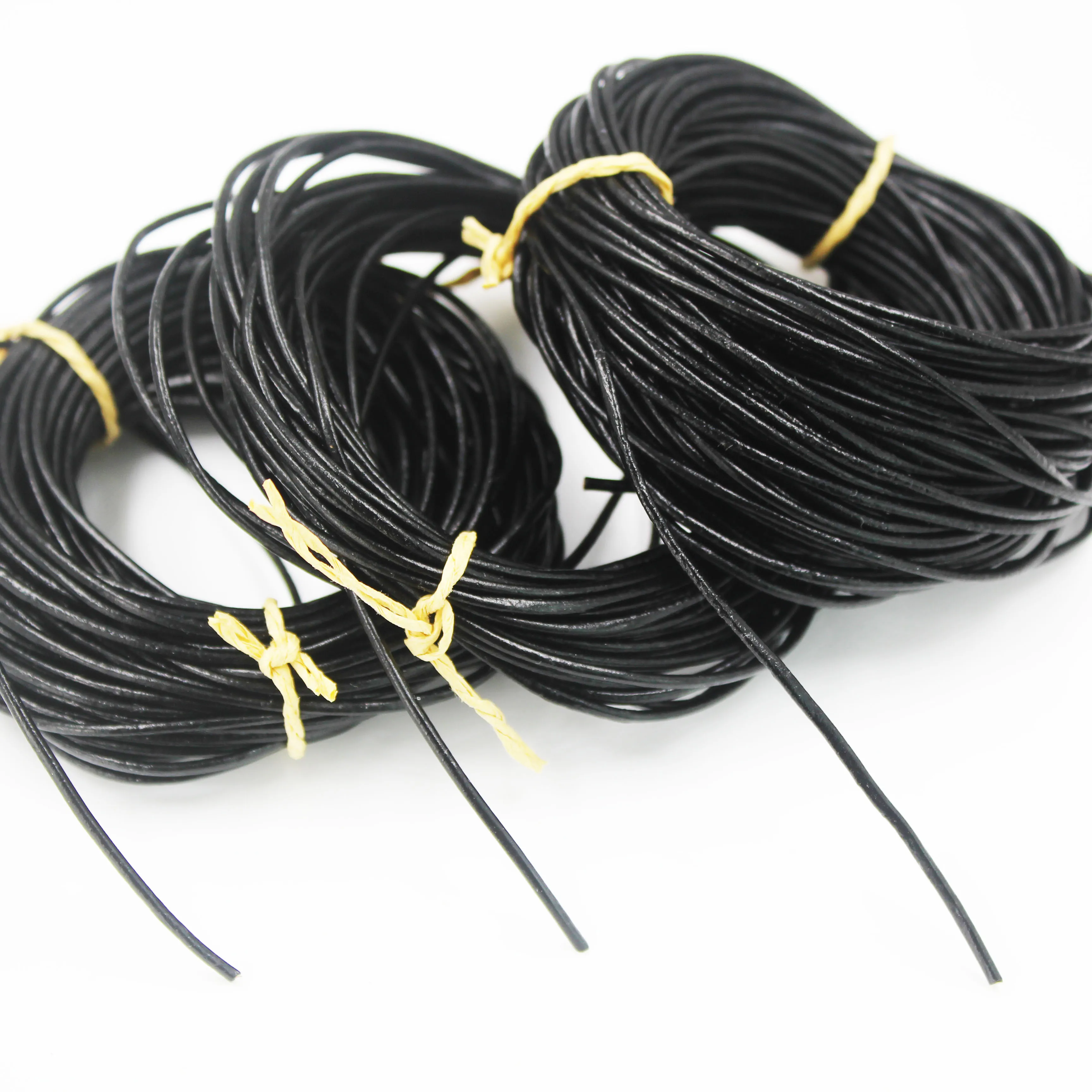 BMZ-cordón de cuero de vaca natural para fabricación de joyas, cordón redondo negro de 1,<span class=keywords><strong>5mm</strong></span> de cuero auténtico, redondo de 2mm