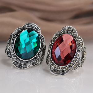 Bague rétro en pierre violette émeraude, design personnalisé, bijoux à porter au quotidien pour femmes - Product Image 5