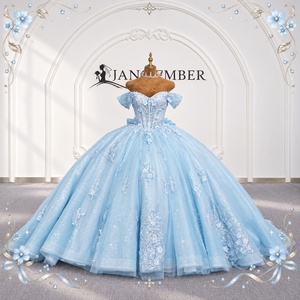 Vestido de Quinceañera Princesa Lsdz023-Pz de Lujo Azul Claro con Escote Corazón, Cintura Vichy, Tul Brillante y Bordado Botánico - Product Image 1