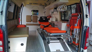 Toyot Hiace van conversion de véhicule ambulance intérieur armoire en aluminium - Product Image 3