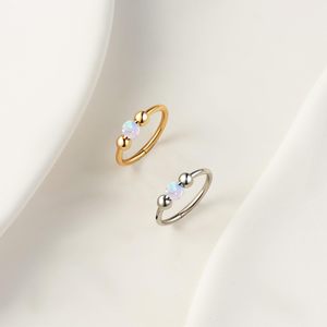 Anneau de septum articulé en acier inoxydable avec perle d'opale synthétique |   Anneau de piercing nasal hypoallergénique disponible en tailles 8 mm et 10 mm - Product Image 4