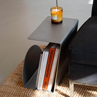 Étagère minimaliste pour salon, table basse en acier inoxydable en forme de C, design moderne en métal, table d'appoint pour canapé
