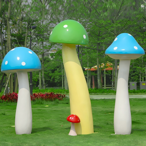 Escultura de Hongo Rojo con Puntos, de Fibra de Vidrio, Resistente al Agua, para Exteriores, Decoración de Jardín y Paisajismo, Precio de Fábrica, Gran Venta - Product Image 2