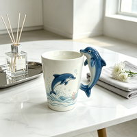Mug en céramique OEM avec poignée dauphin 3D, logo personnalisé imprimé, tasse à café en porcelaine motif vague marine, vente en gros, vaisselle créative sur le thème de l'océan