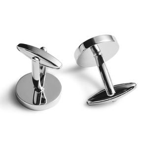 Chemise de style français de haute qualité, couleur blanc et gris, design simple, boutons de manchette en métal - Product Image 5