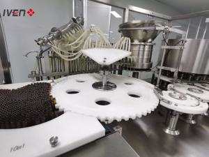 Máquina <span class=keywords><strong>de</strong></span> llenado <span class=keywords><strong>de</strong></span> jarabe para tos líquido desinfectado automatizado con interfaz <span class=keywords><strong>de</strong></span> computadora <span class=keywords><strong>Aparato</strong></span> <span class=keywords><strong>de</strong></span> dosificación <span class=keywords><strong>de</strong></span> <span class=keywords><strong>glucosa</strong></span> <span class=keywords><strong>de</strong></span> funcionamiento automático - Product Image 3