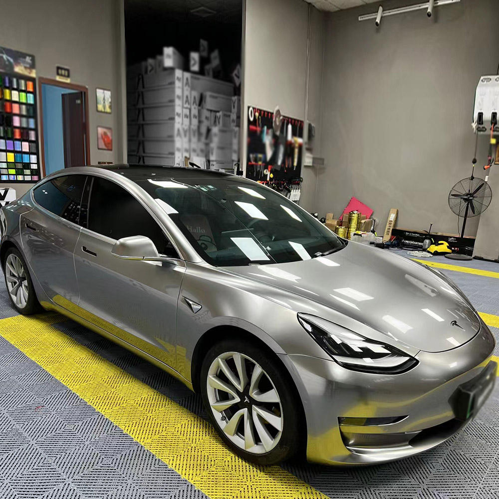 สีเงินเมทัลลิคเหลว