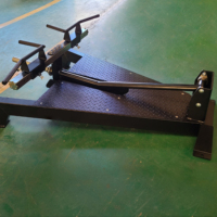 Appareil de musculation pour salle de sport : Machine à ramer T-Bar inclinable et réglable, pour exercices debout, avec design confortable
