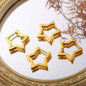 ต่างหูรูปดาวทองสแตนเลสแฟชั่นดีไซน์ทรงเรขาคณิตห้าแฉกเรียบง่ายอเนกประสงค์เครื่องประดับระดับไฮเอนด์ - Product Image 2
